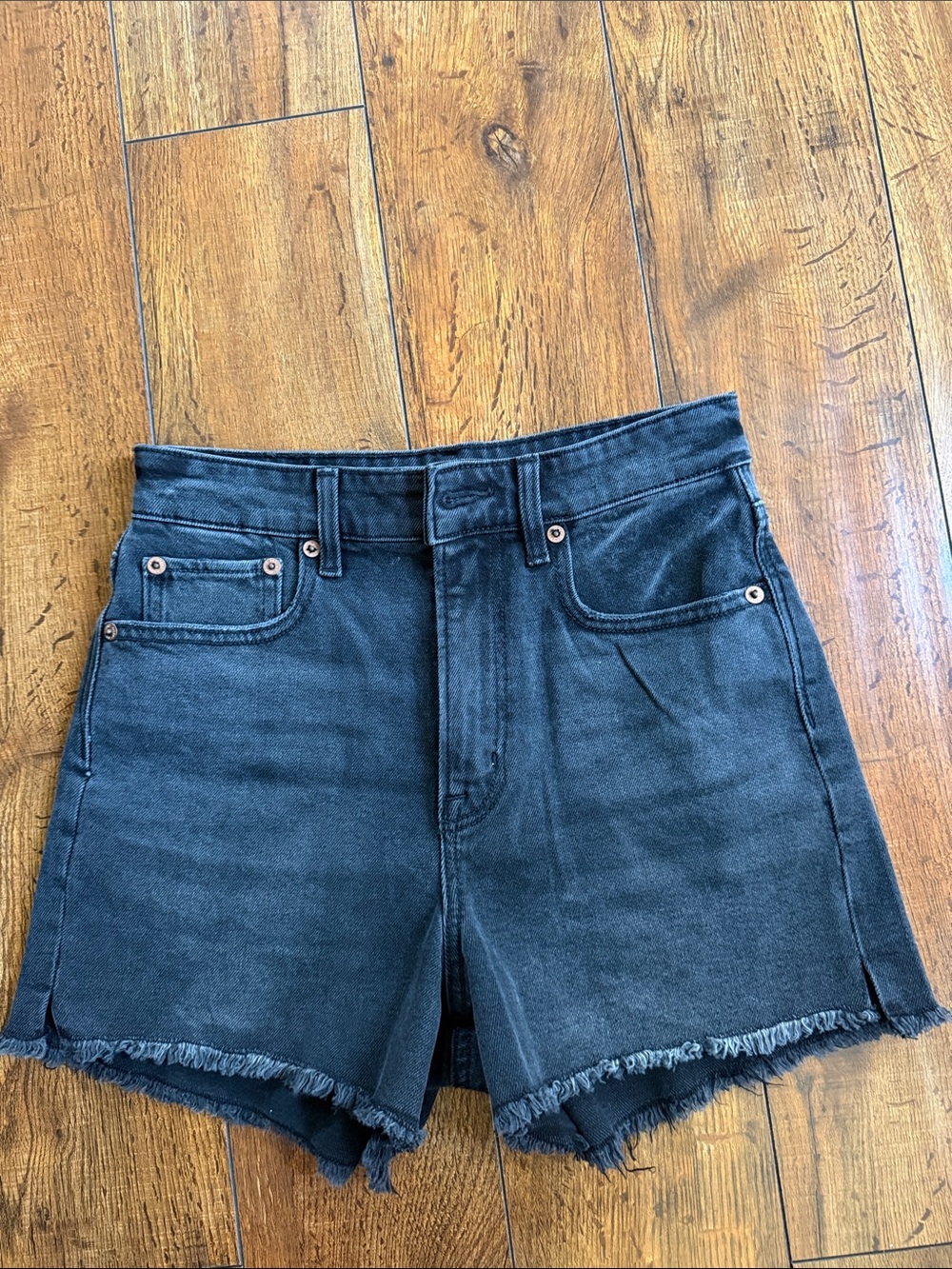 American Eagle Outfitters Black High-Rise Frayed Hem Denim Shorts